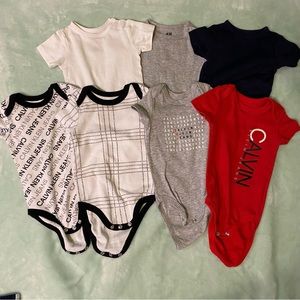 7 Pack Calvin Klein & H&M Onesies